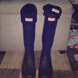 Matte black hunter rain boots